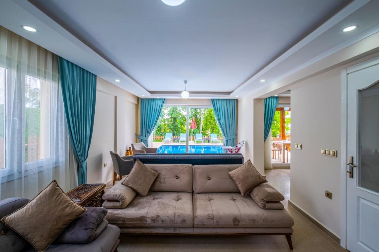 Infinity Lily Villa 1 เฟทิเย ภายนอก รูปภาพ